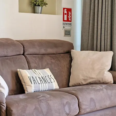 Con Vista Mare Da 4 Posti E Wifi Apartment